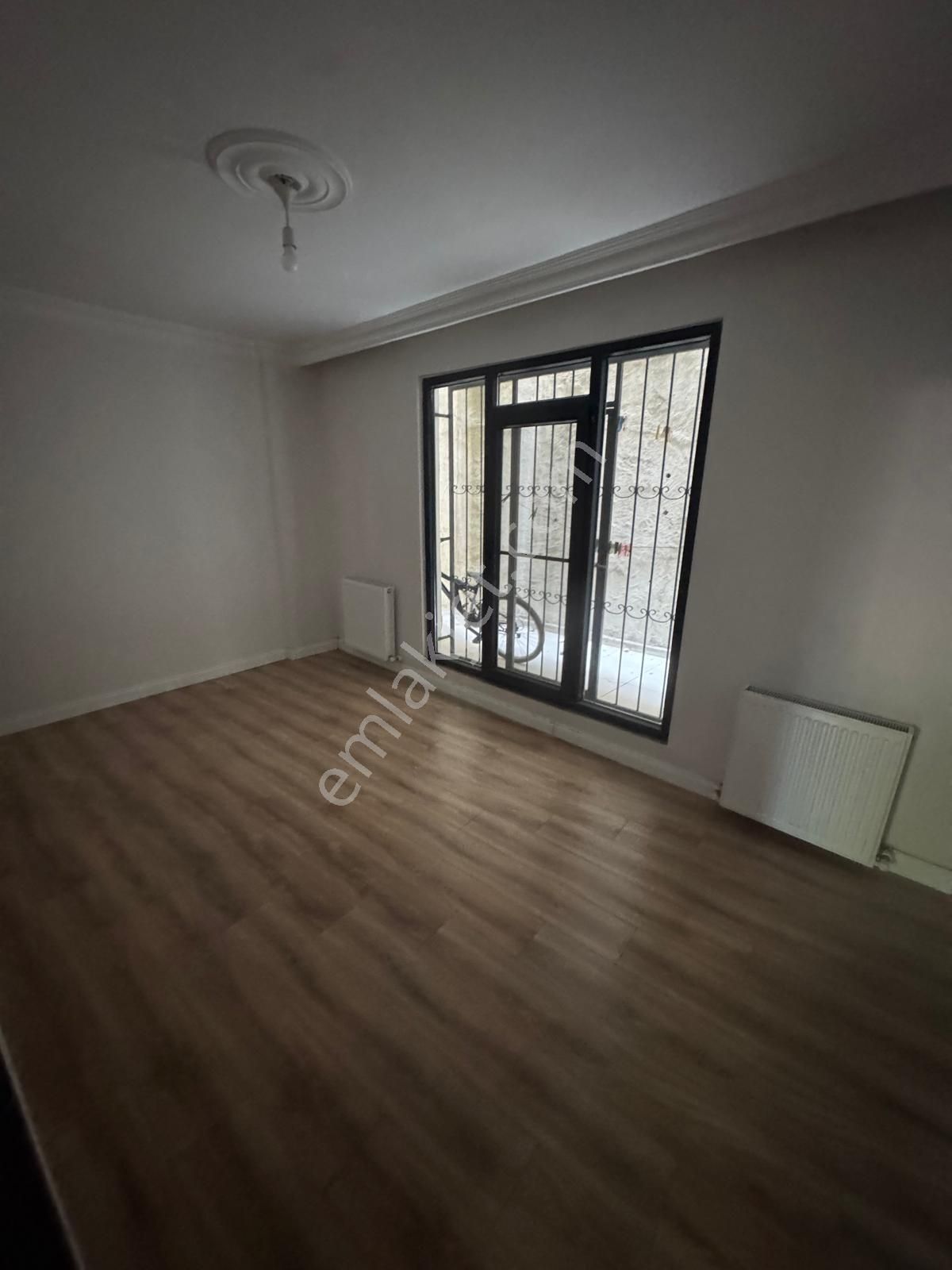 Erhan Gayrimenkulden Uğur Mumcuda 2+1 Kiralık Daire
