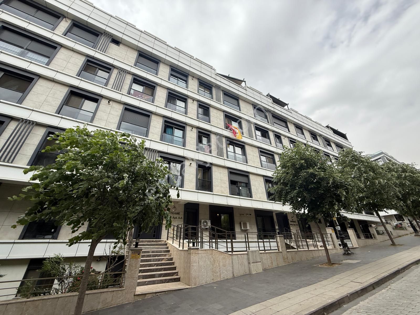 ▃artemin▃idealtepe Sahilde Marmaray'a Yakın Ön Cephe 80m² 2+1 !
