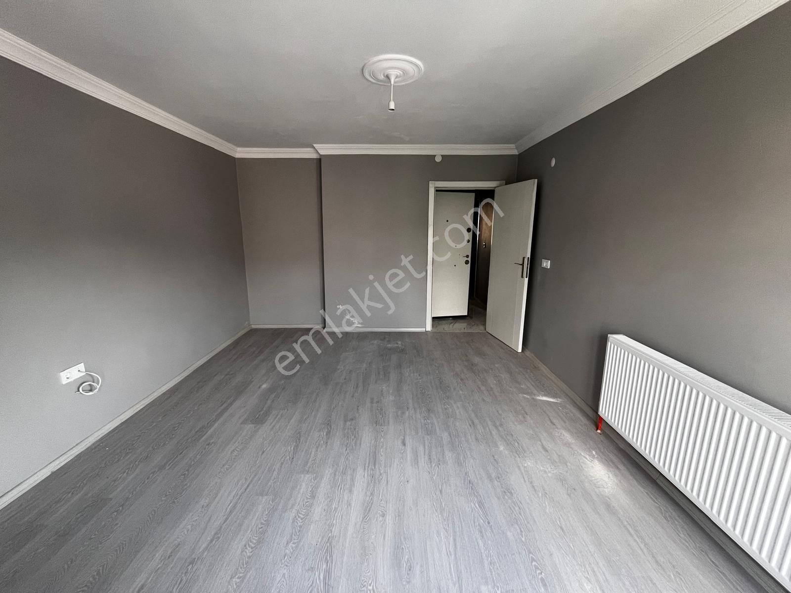 Tekirdağ Süleymanpaşa Tekira Yanı Çift Cephe Sıfır Binada 2+1 Satılık Daire