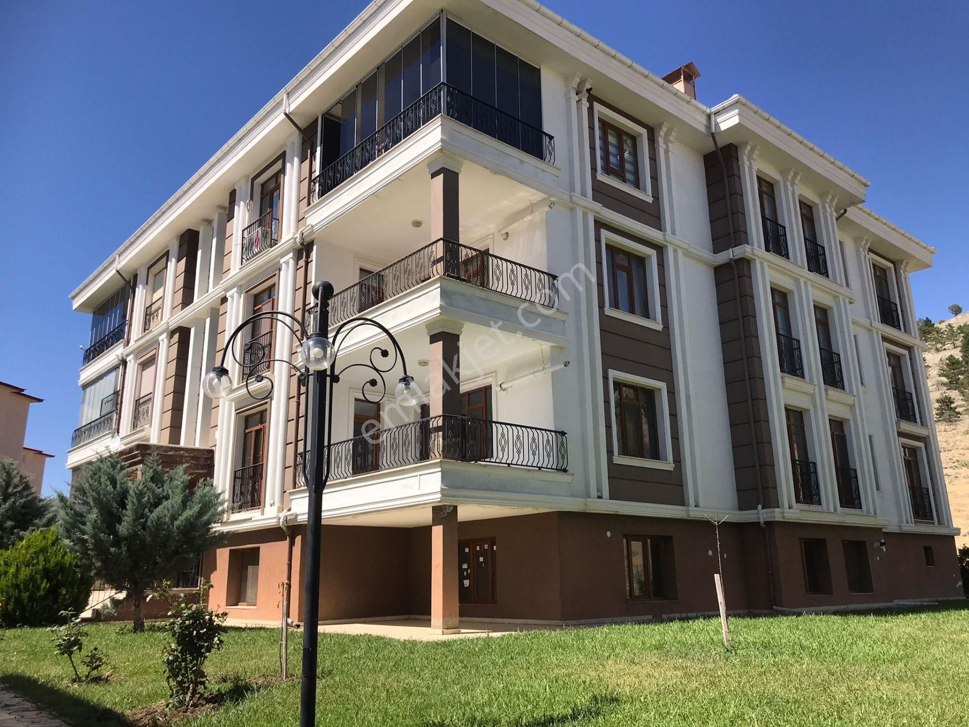 Erzincan Koru Park Sitesinde Satılık Katta Dubleks