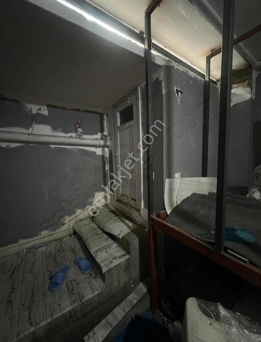 Kiralık 180 M2 İskanlı İşyeri - Görsel 11
