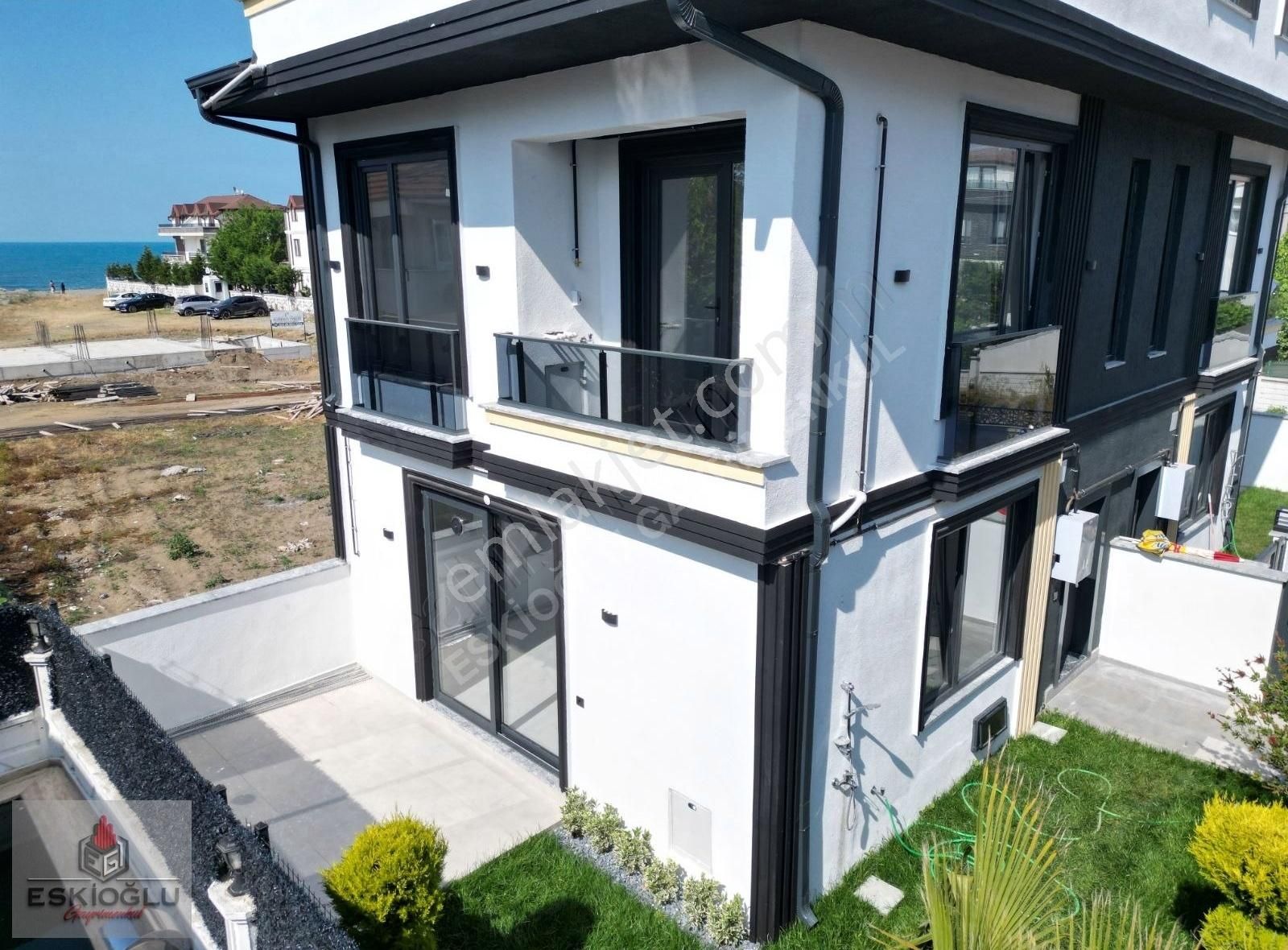 Eskioğlu'ndan Denize Yakın Manzaralı 3+1 Lüks Villa