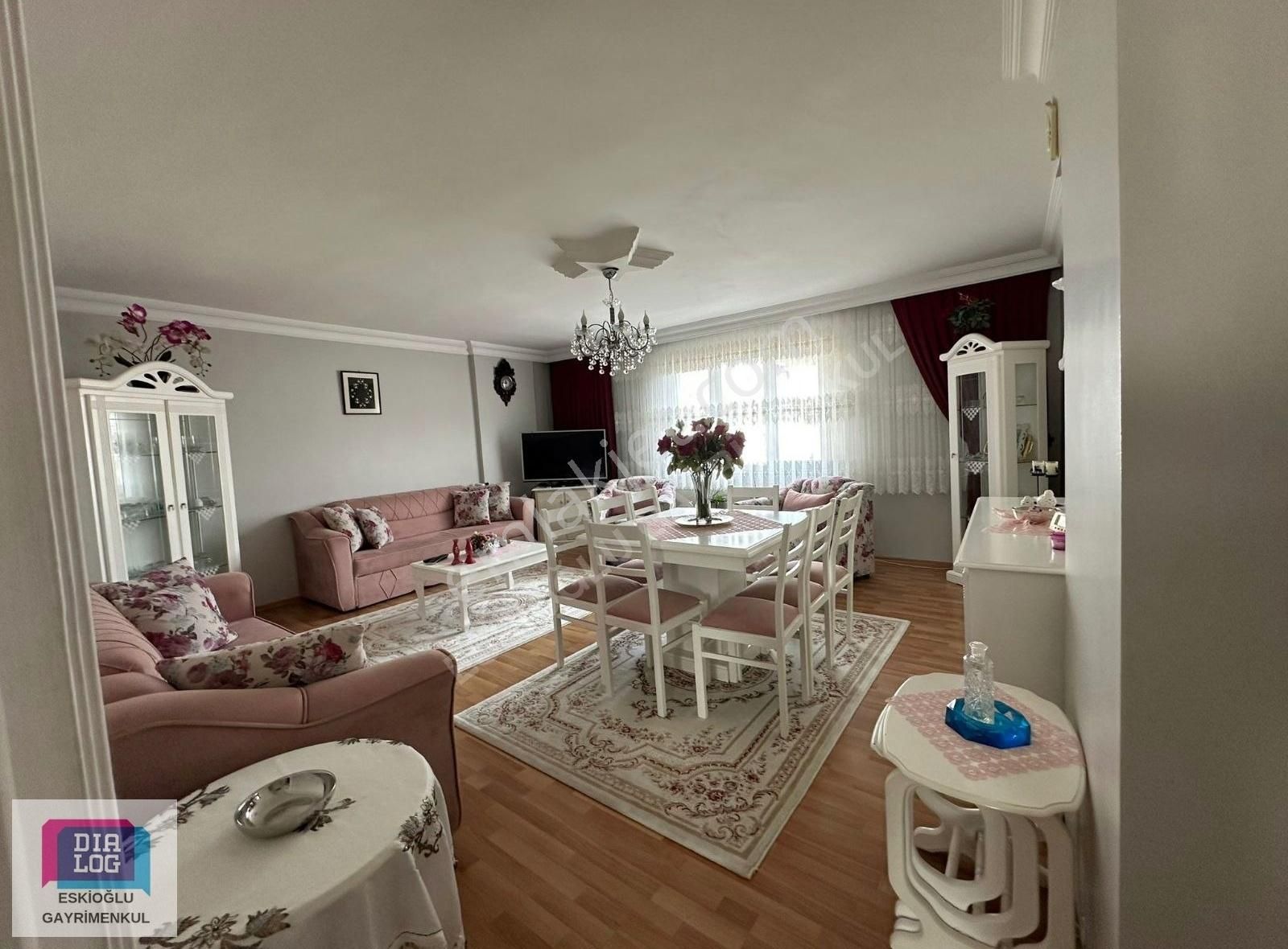 Merkezde 3+1 Satılık Daire