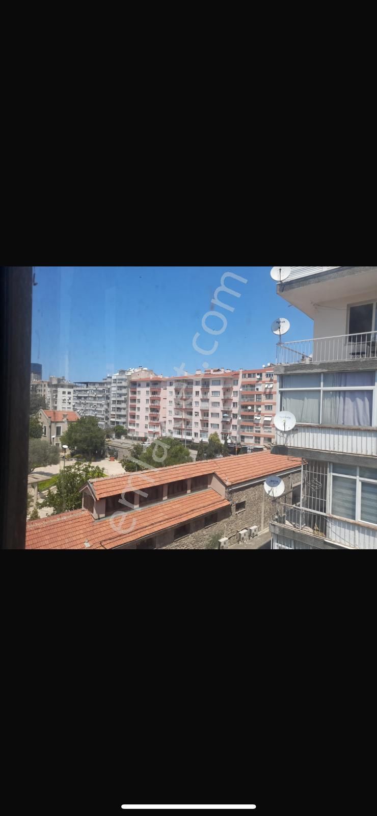 Güzelylıda Atasaygun Kültür Merkezi Ve Mithat Paşa Cadde Yakını Bakımlı Doğal Gazlı