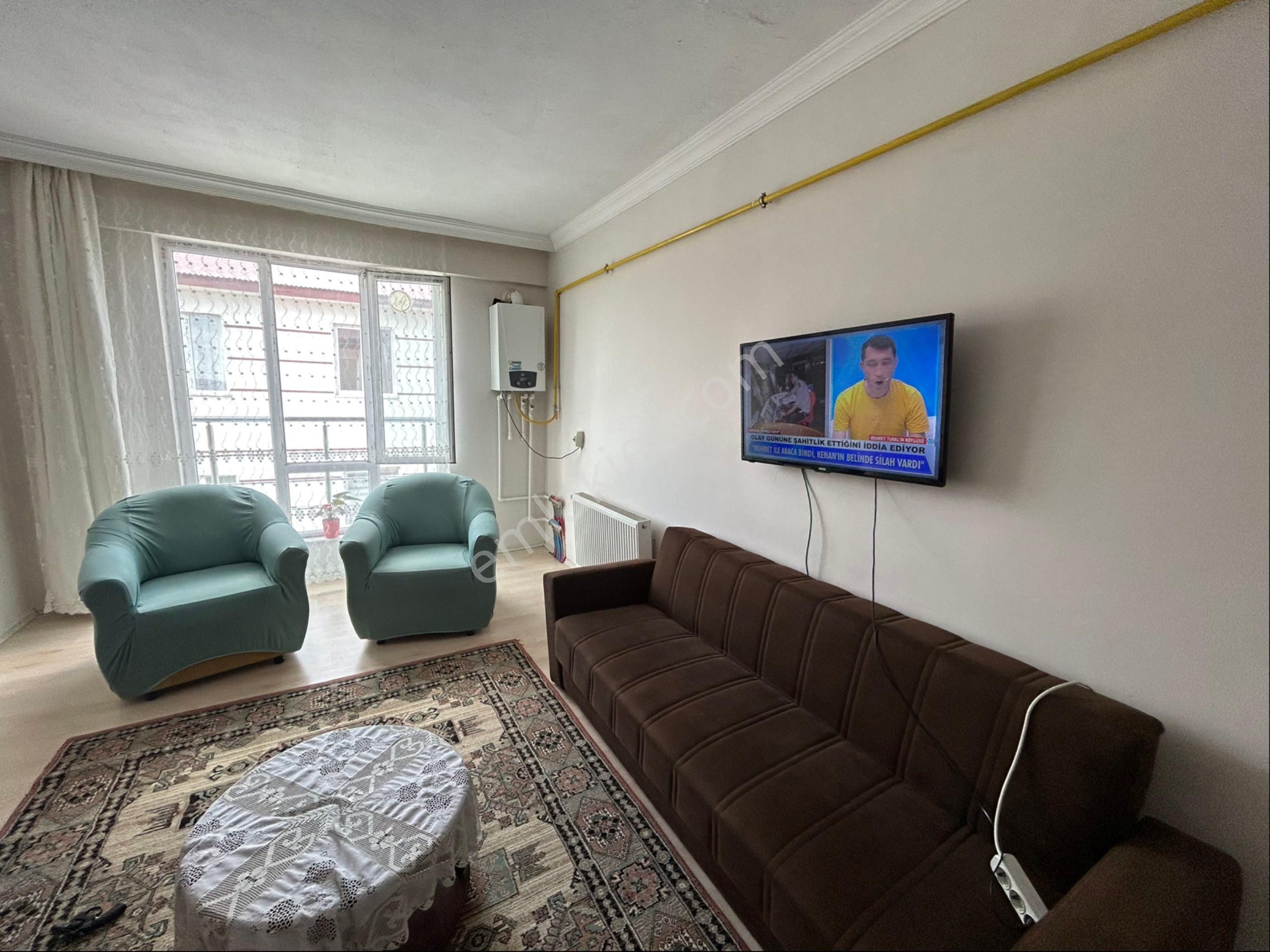 Bayan Öğrenciye 2+1 Eşyalı Aras Elektrik Yakını Üniversite Yolu Ara Kat Güney Batı Cephe