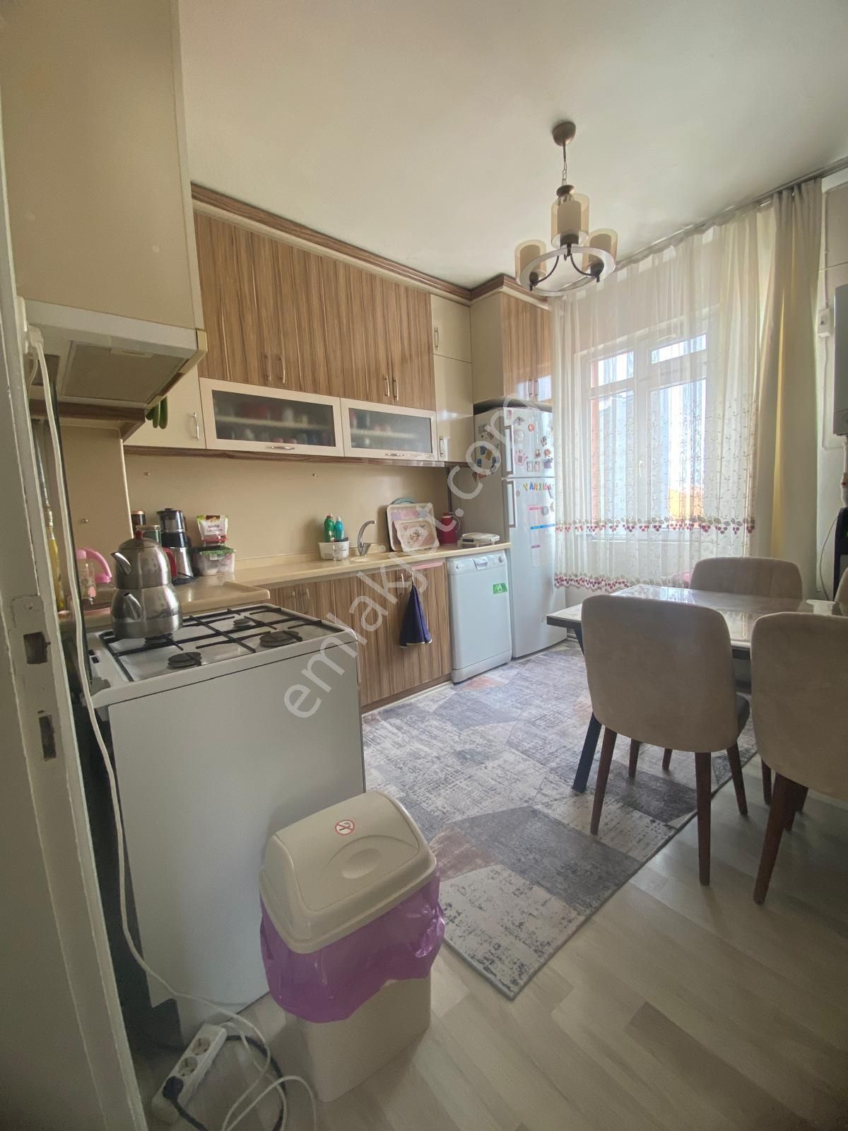 Pay'dan Satılık Servi Mahallesinde Bulvara Yakın 2+1 Daire - Görsel 2