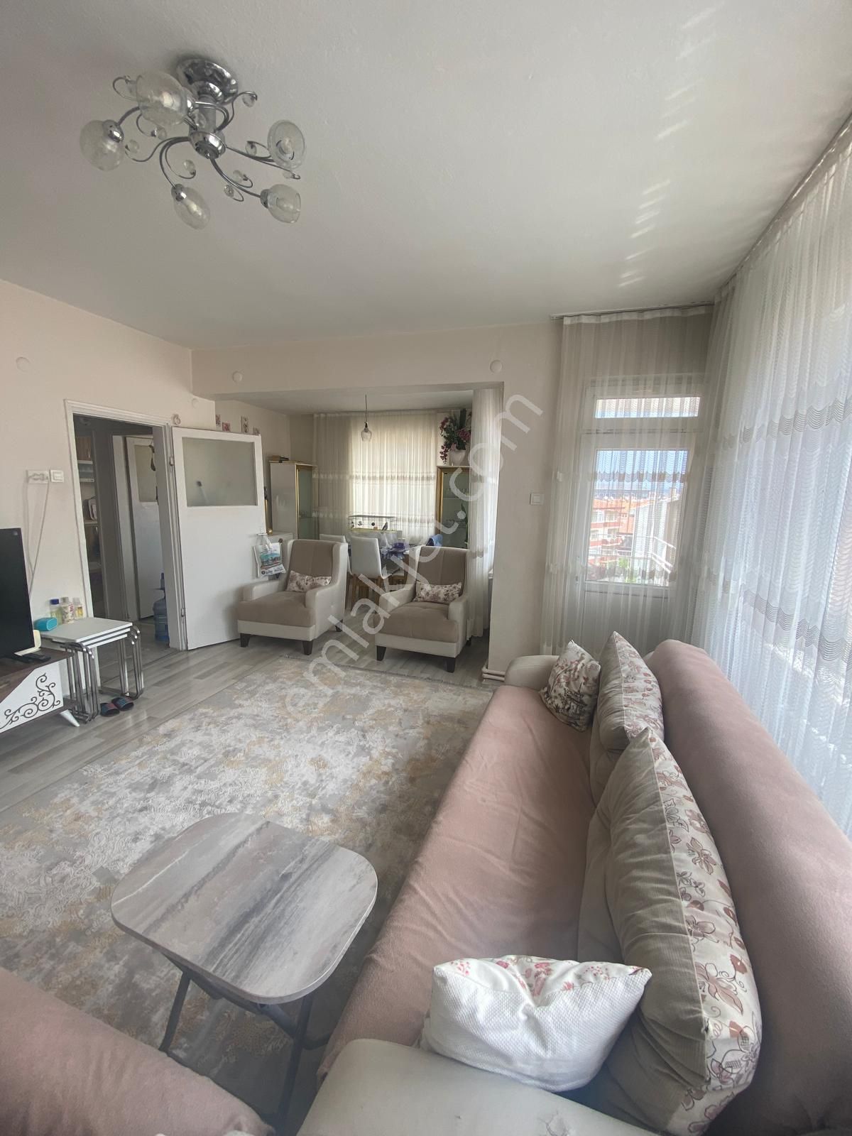 Pay'dan Satılık Servi Mahallesinde Bulvara Yakın 2+1 Daire - Görsel 6