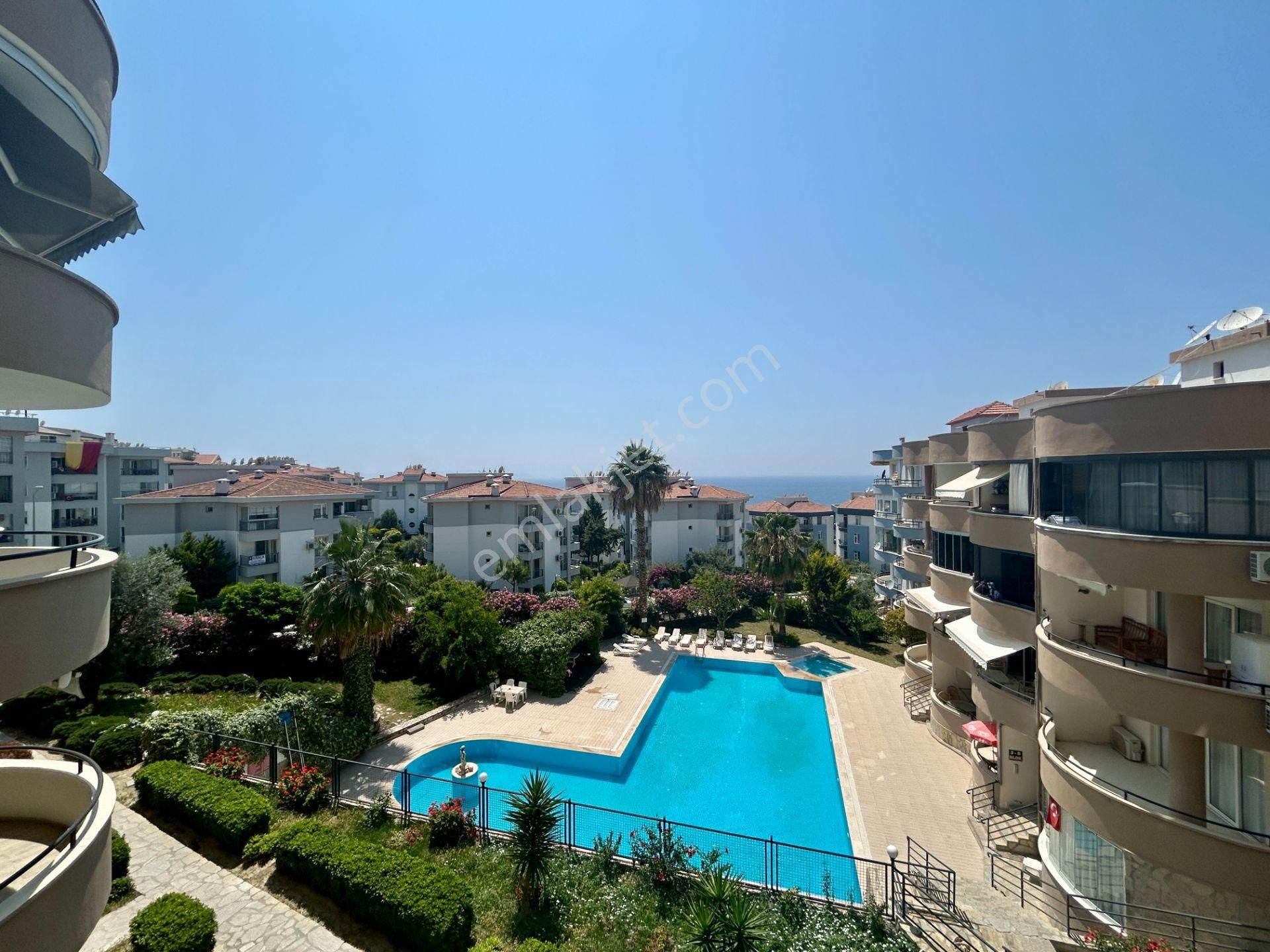Remax Pasha'dan Kuşadası Türkmen Mahallesi Marina Mevkii Satılık 2+1 Arakat Daire