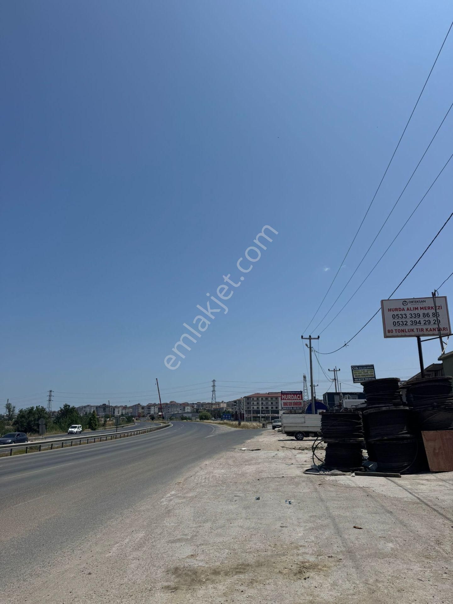 Akyüz Gayrimenkul Den Kızılpınarda 512 Mt2 Ticari İmarlı Arsa