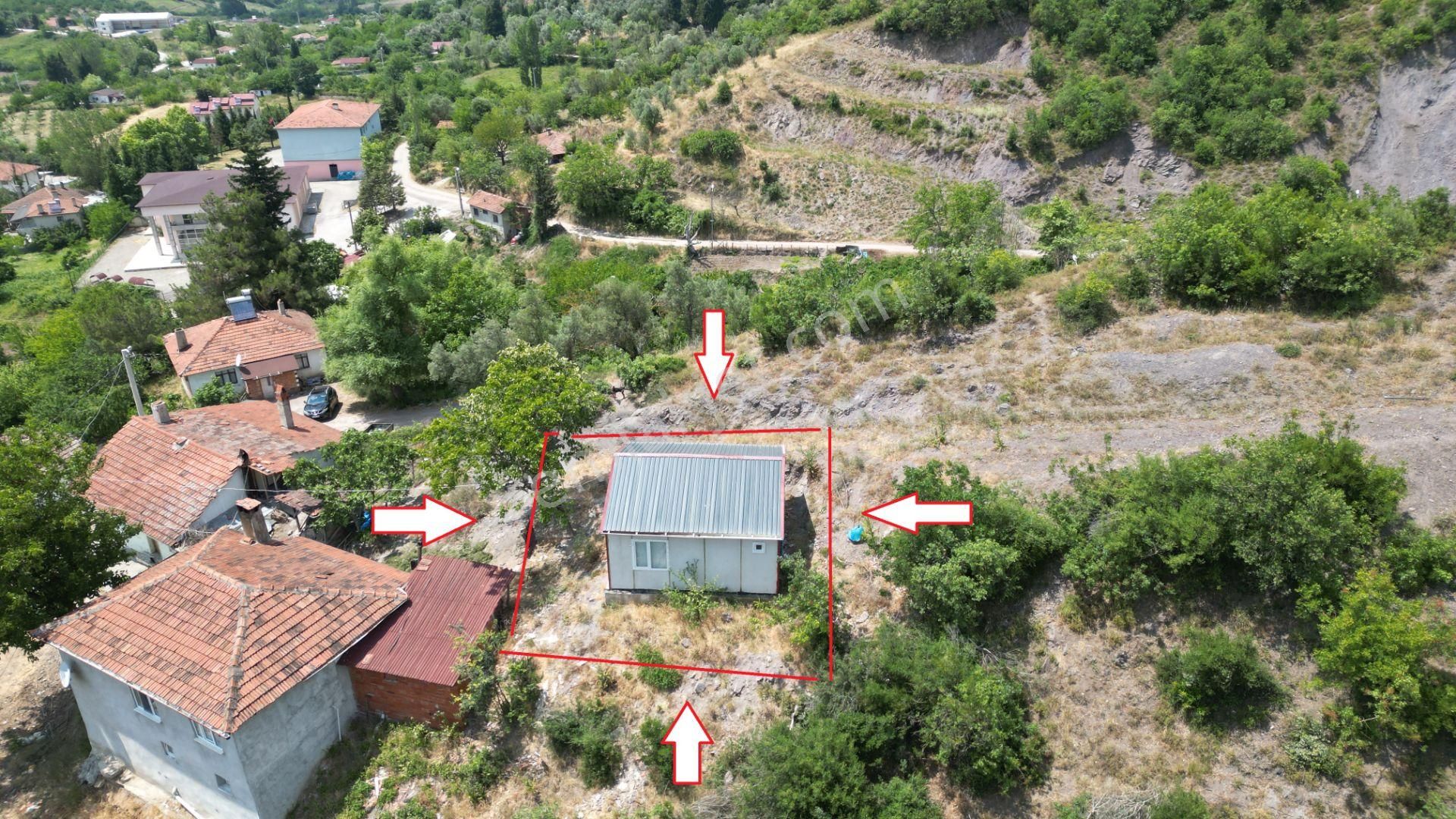 Kocaeli Karamürsel Akçat Mahallesi Satılık Ev Ve Arsası