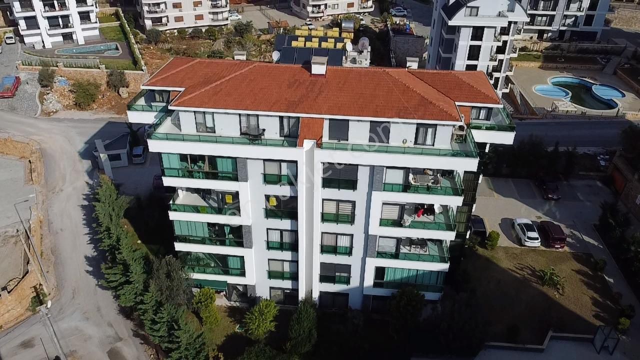 Alanya Oba Mah.full Aktiviteli Kiralık 3+1 Daire