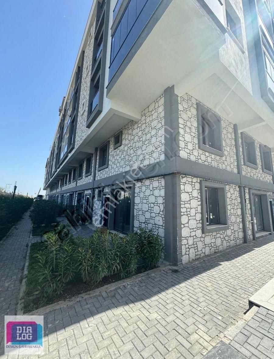 Seyrek'te Bakırçay Ünv. Yakını 2+1 Sitede Bahçeli Dubleks