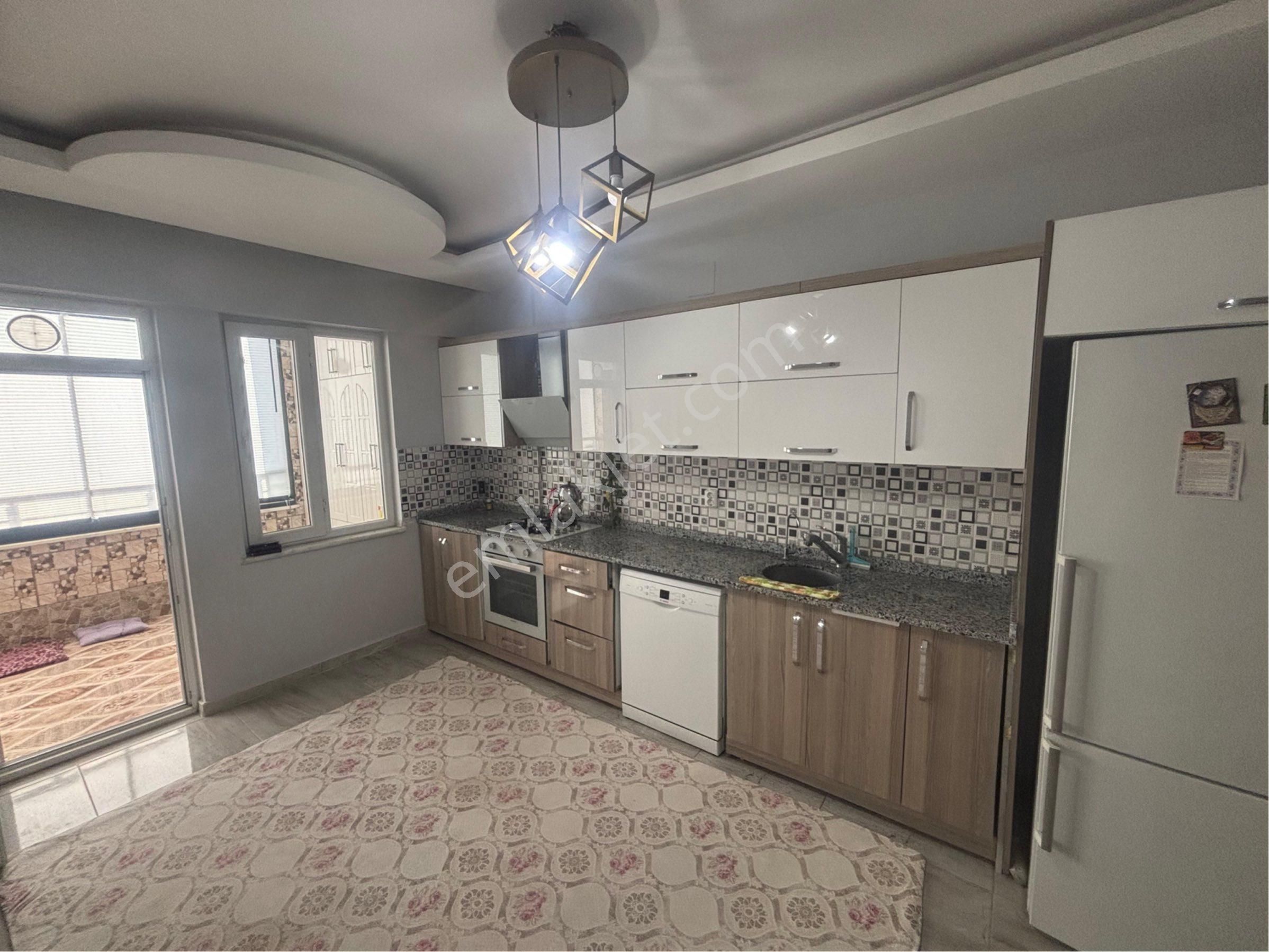 Alparsaln Mahallesi Satlık Köşe Başı Daire