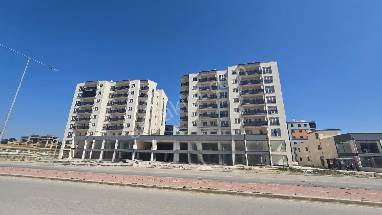 Esenler'de Satılık Sıfır 3+1 Teras Lı Daire - Görsel 19