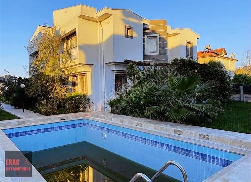Eras Gayrimenkulden Butik Site İçinde Villa Tipi 3+1 Daire