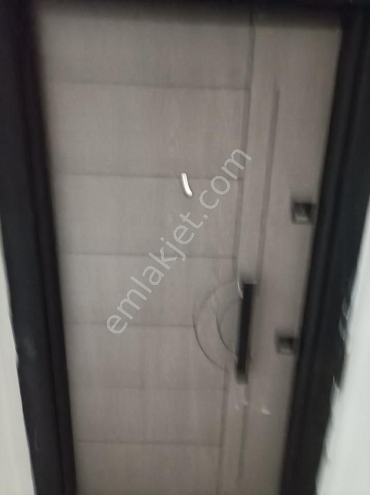 Yardımcı Emlaktan Hz.ömer Cami Karşısında Satılık 1+1 Ve 2+0 Daireler
