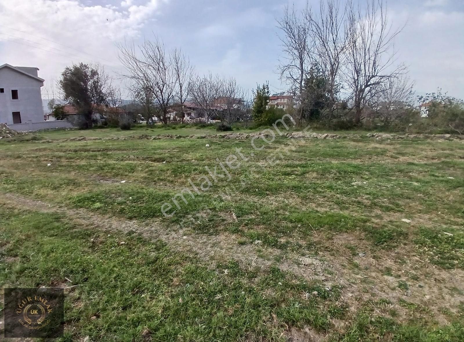 Uğur'dan Seydikemer Yayla Ceylan'da Köy İçi İmarlı Satılık Arazi