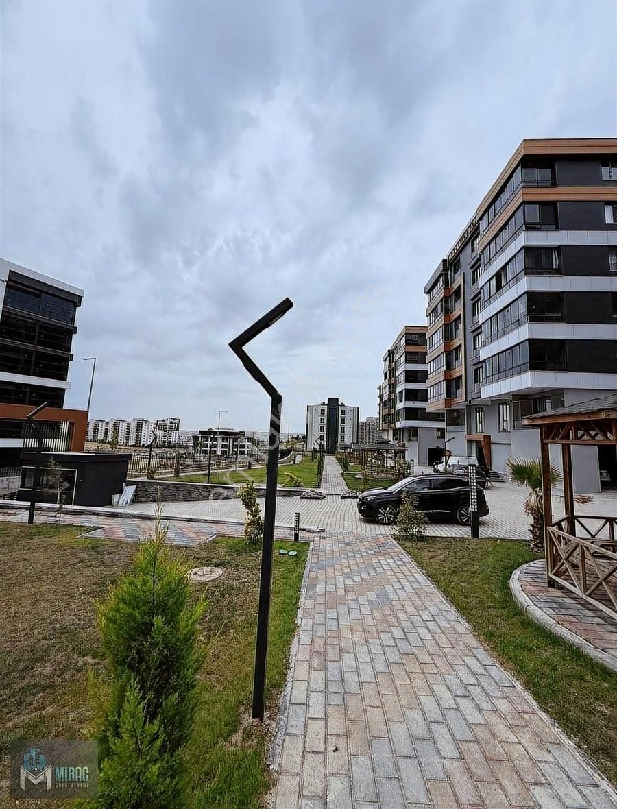 Tilmercte Bella Konutlarinda Satılık 3,5+1 Daire