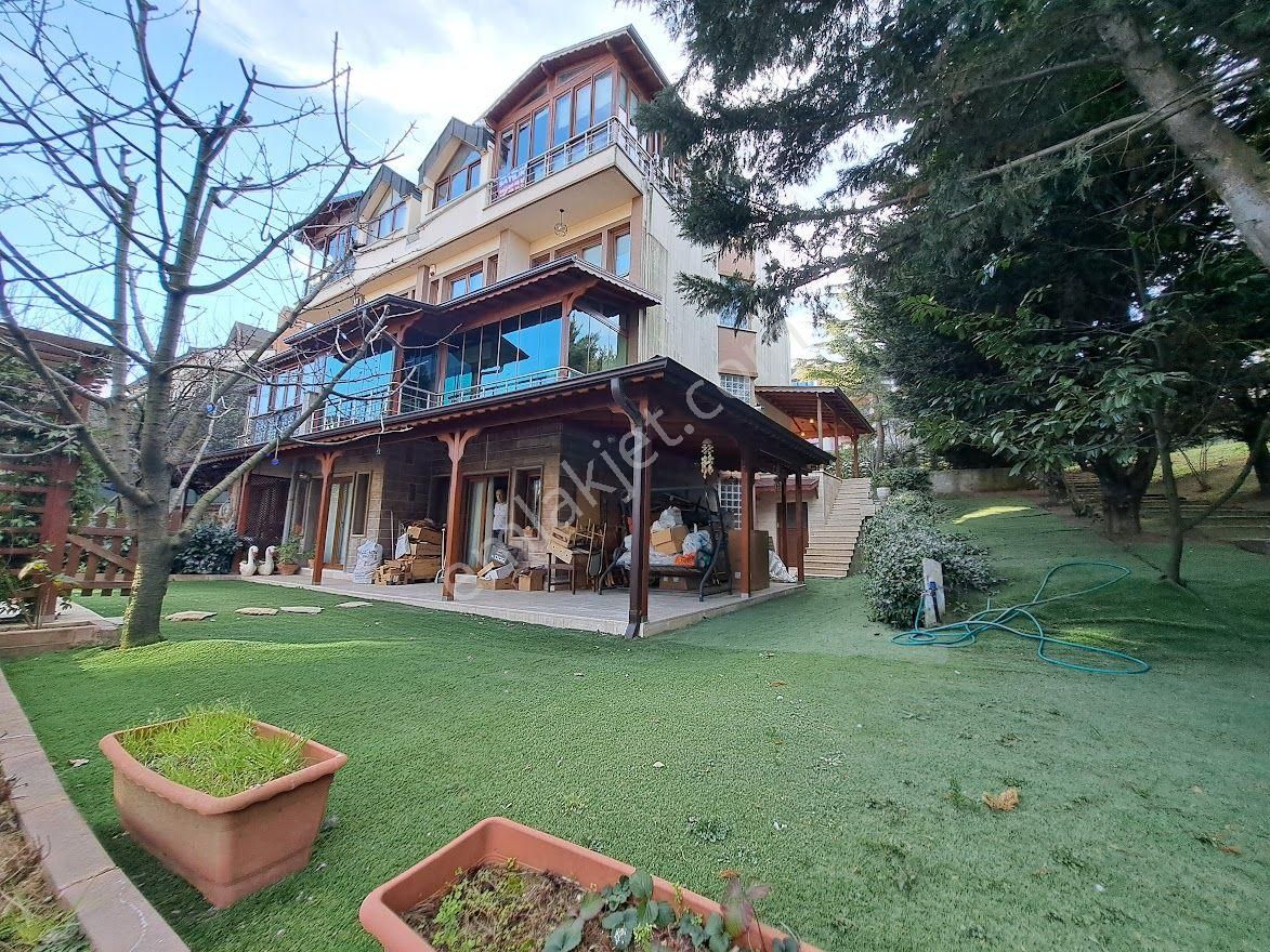 Polat Emlak'dan ...500 M2 Özel Depolu - Ültra Lüx Villa