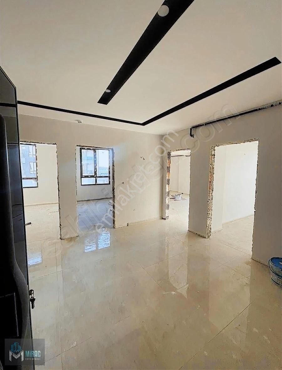 Çamlıtepe Mahallesinde Satılık 3.5+1 Ultra Lüx Daire