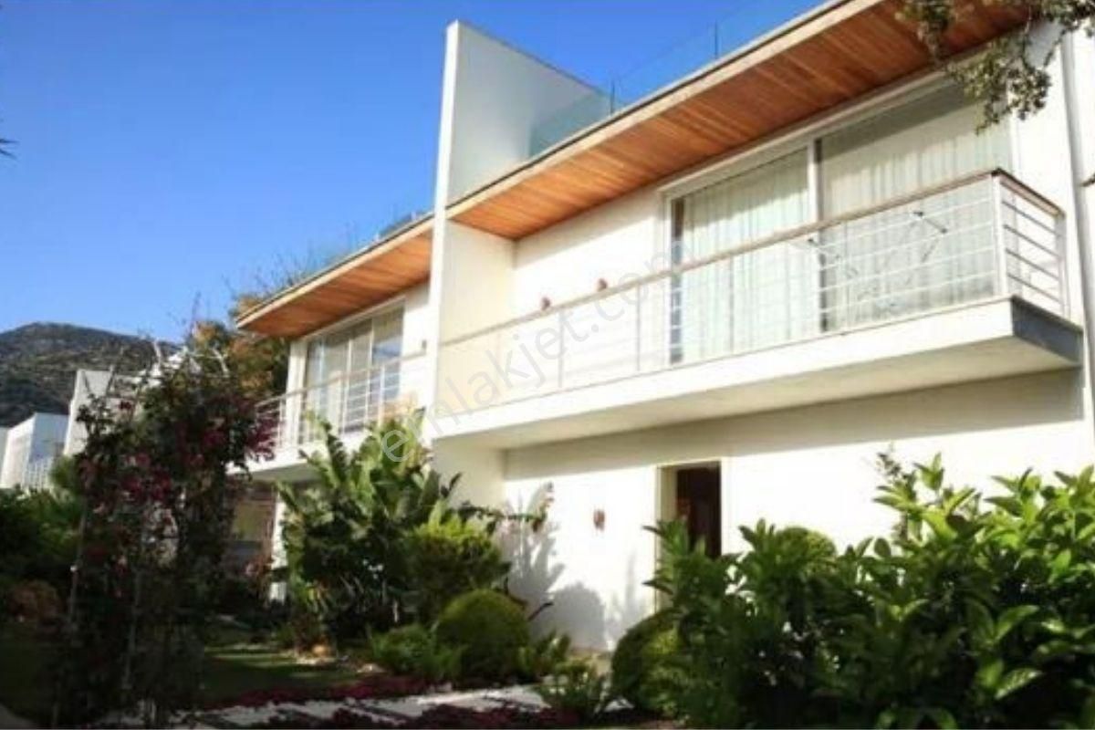 Bodrum Konacık Woodland Regency'de 6+1 Müstakil Villa
