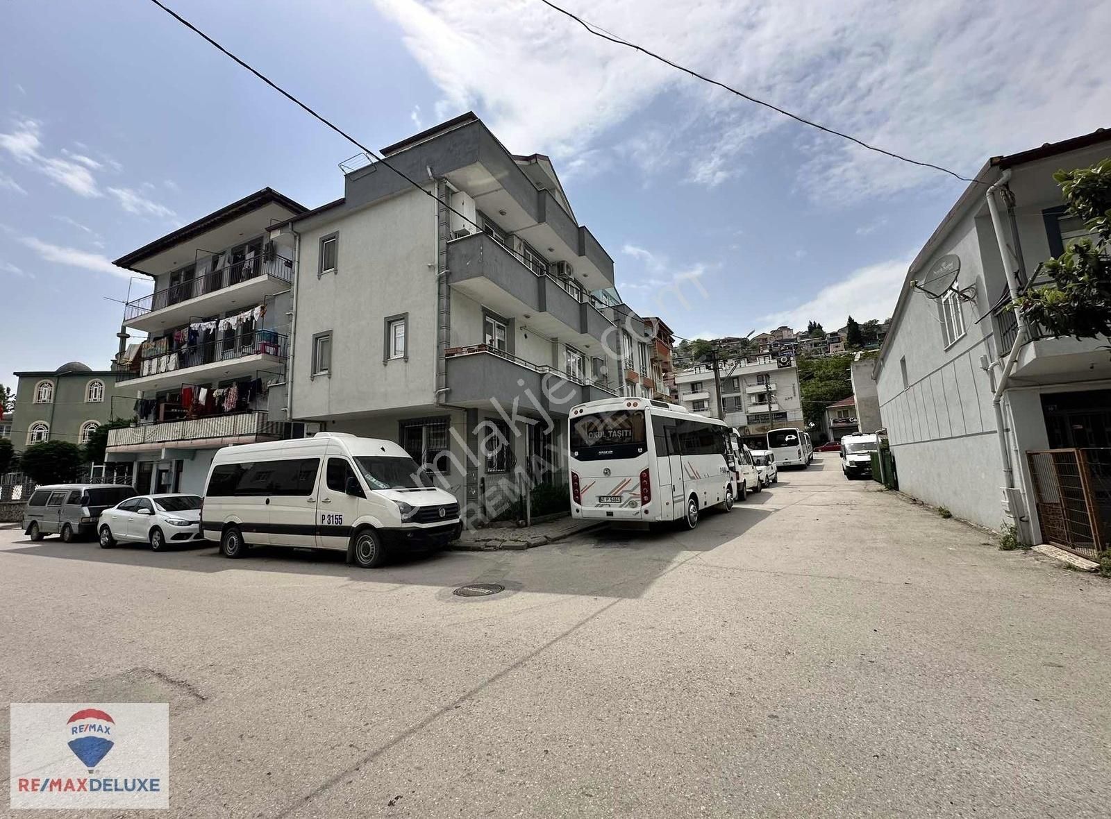 Yenişehir Mahallesinde Satılık 1+1 Y.giriş Daire