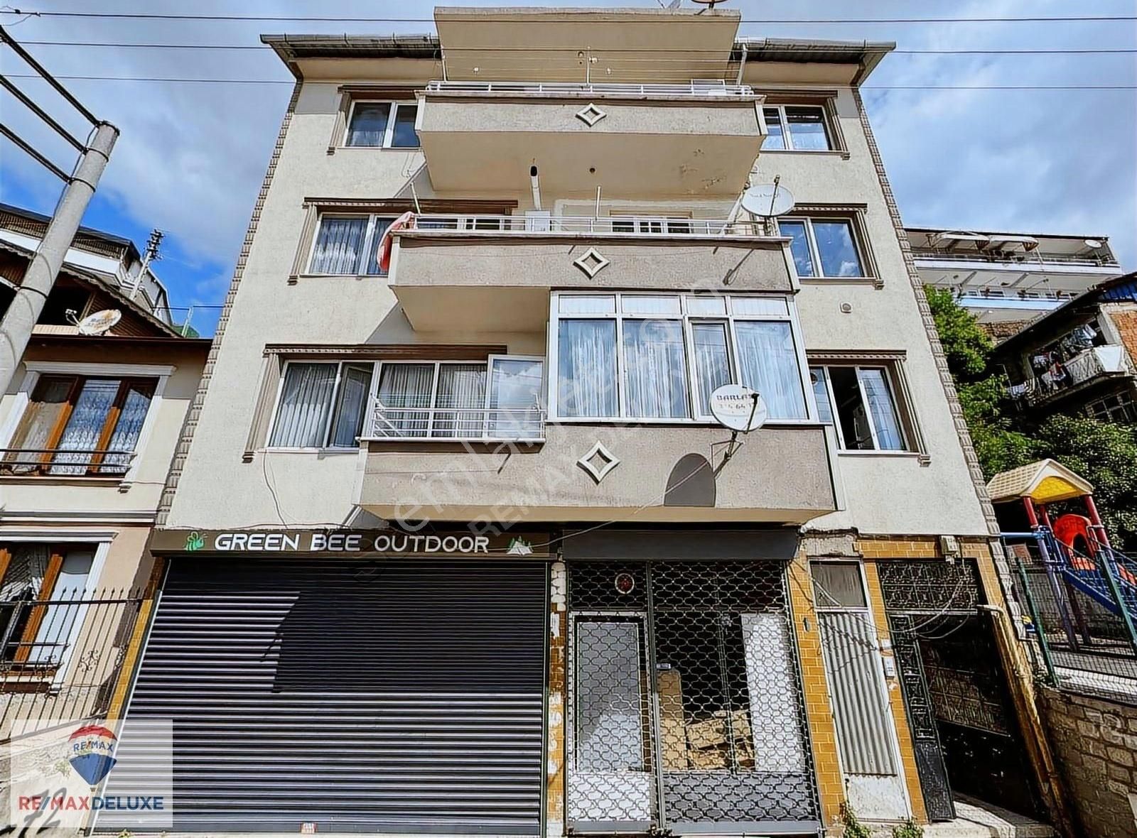 Acill İzmit Çarşı Çukurbağa Mah 3+1 Hazır Kiracılı