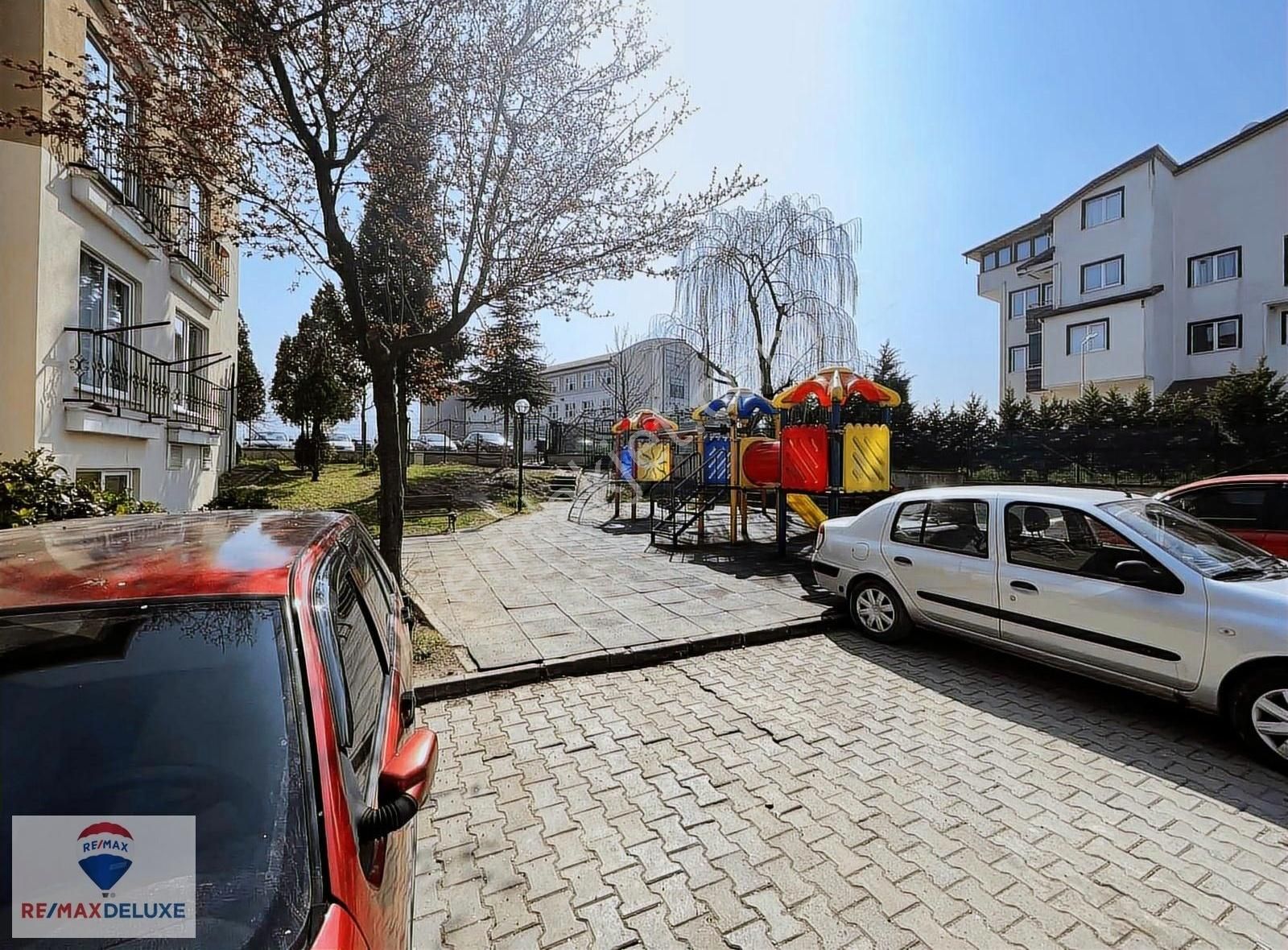 Başiskele Bahçekent Sitesi Güney Cephe Arakat 2+1 Kiralık Daire