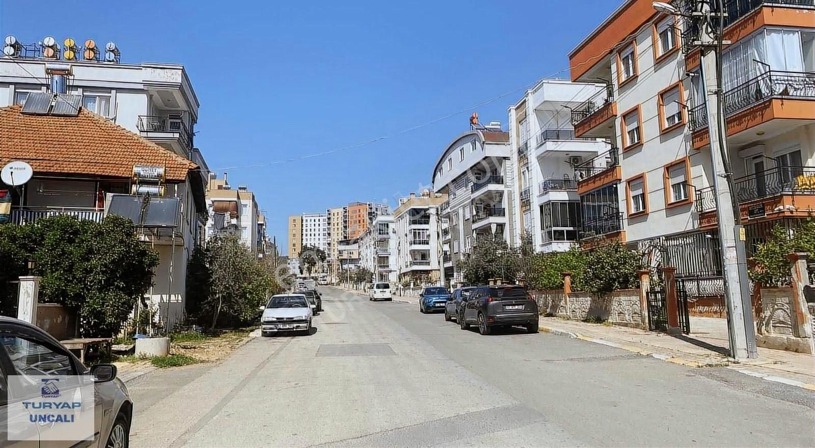 Antalya Kepez Ünsal Mahallesi'nde Satılık Ara Kat 2+1 Daire
