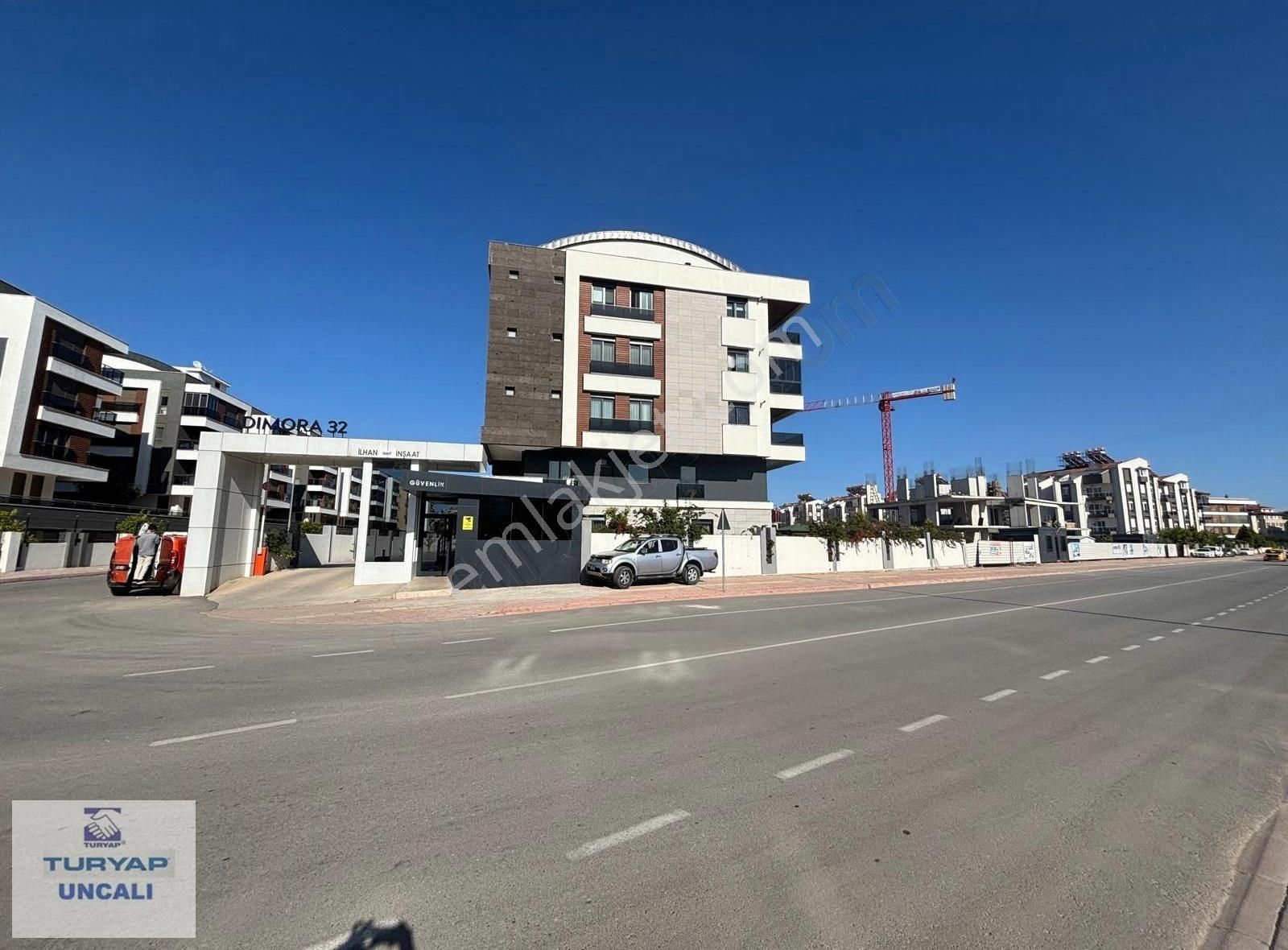 Konyaaltı Uncalıda Hvz. Güv. Sitede Kiralık 3+1 Ara Kat Daire