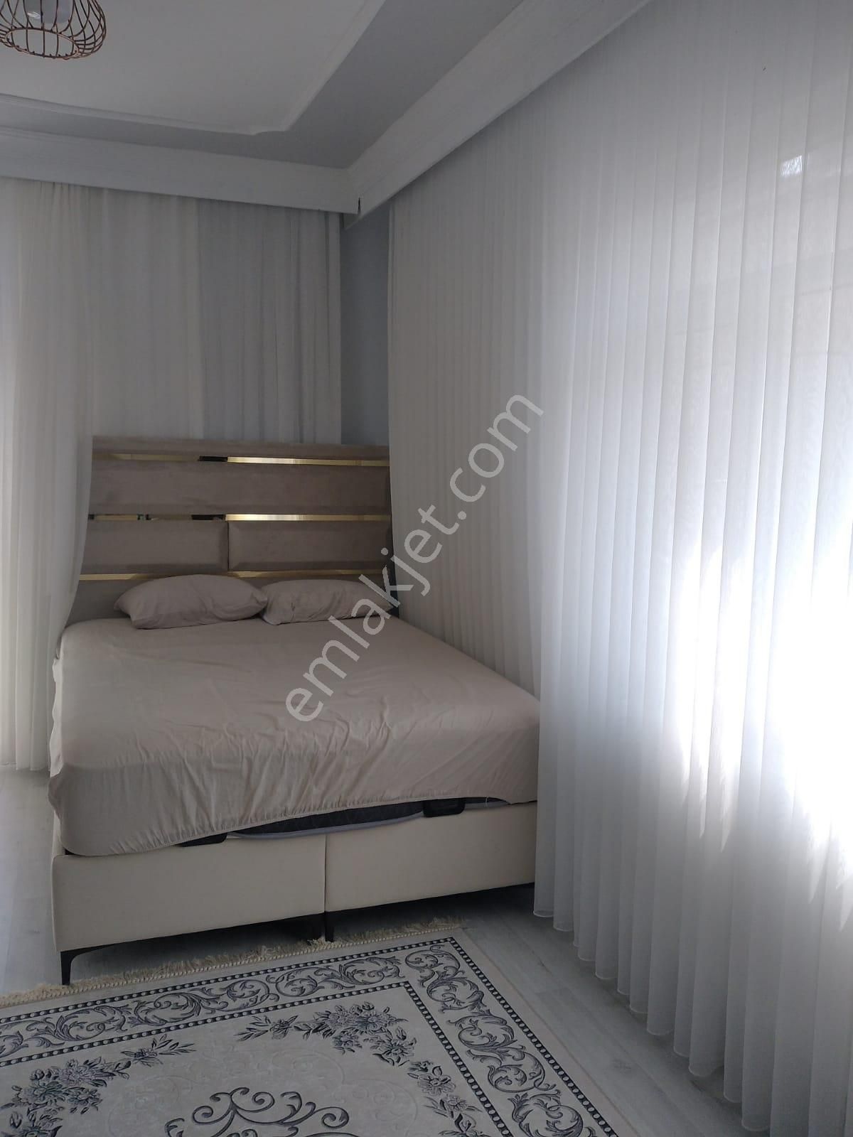 Sücüllü Emlaktan Satılık 2+1 Geniş 145 M2 Daire - Görsel 9