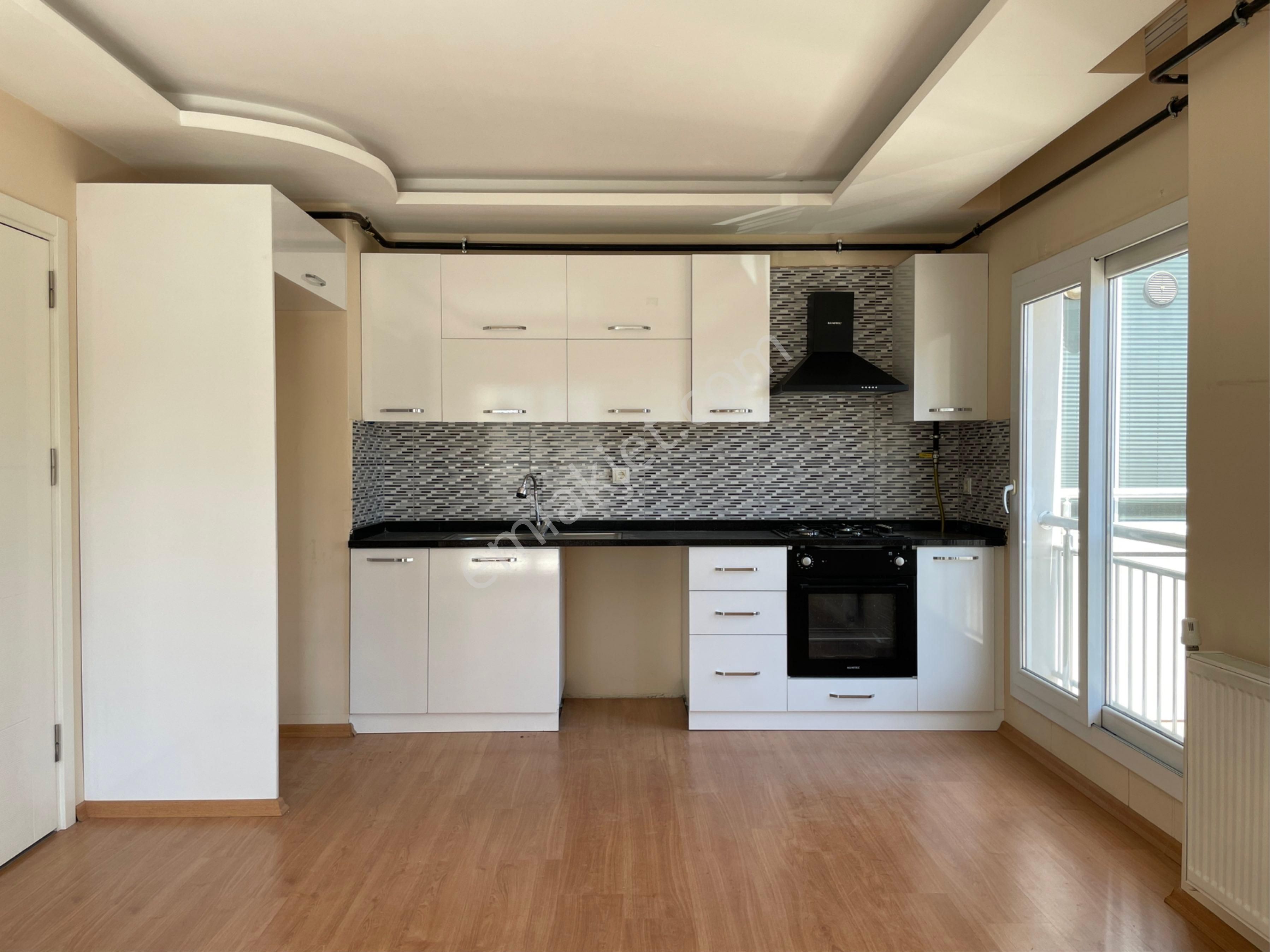 Tellidere Mh. | 3+1+çift Banyolu+kombili | 4 Yaşında Kiralık Lüx Daire