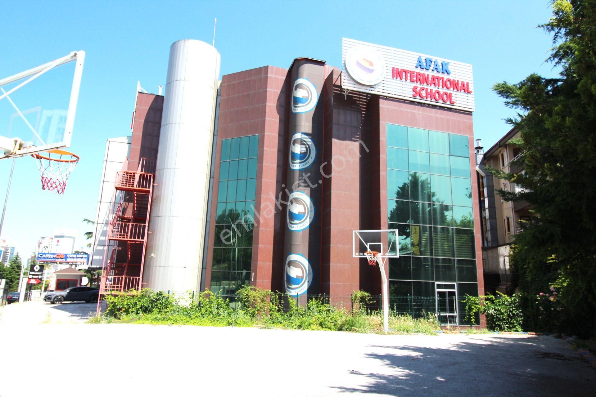 Kiralık Komple Bina 3000m2 Oğuzlar Çetin Emeç Bulvarı Çankaya