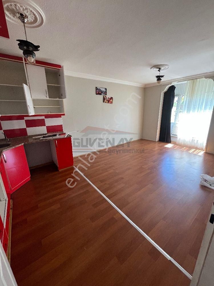 Güvenay - Çorum Akkent Tokide 1+1 Kiralık Daire