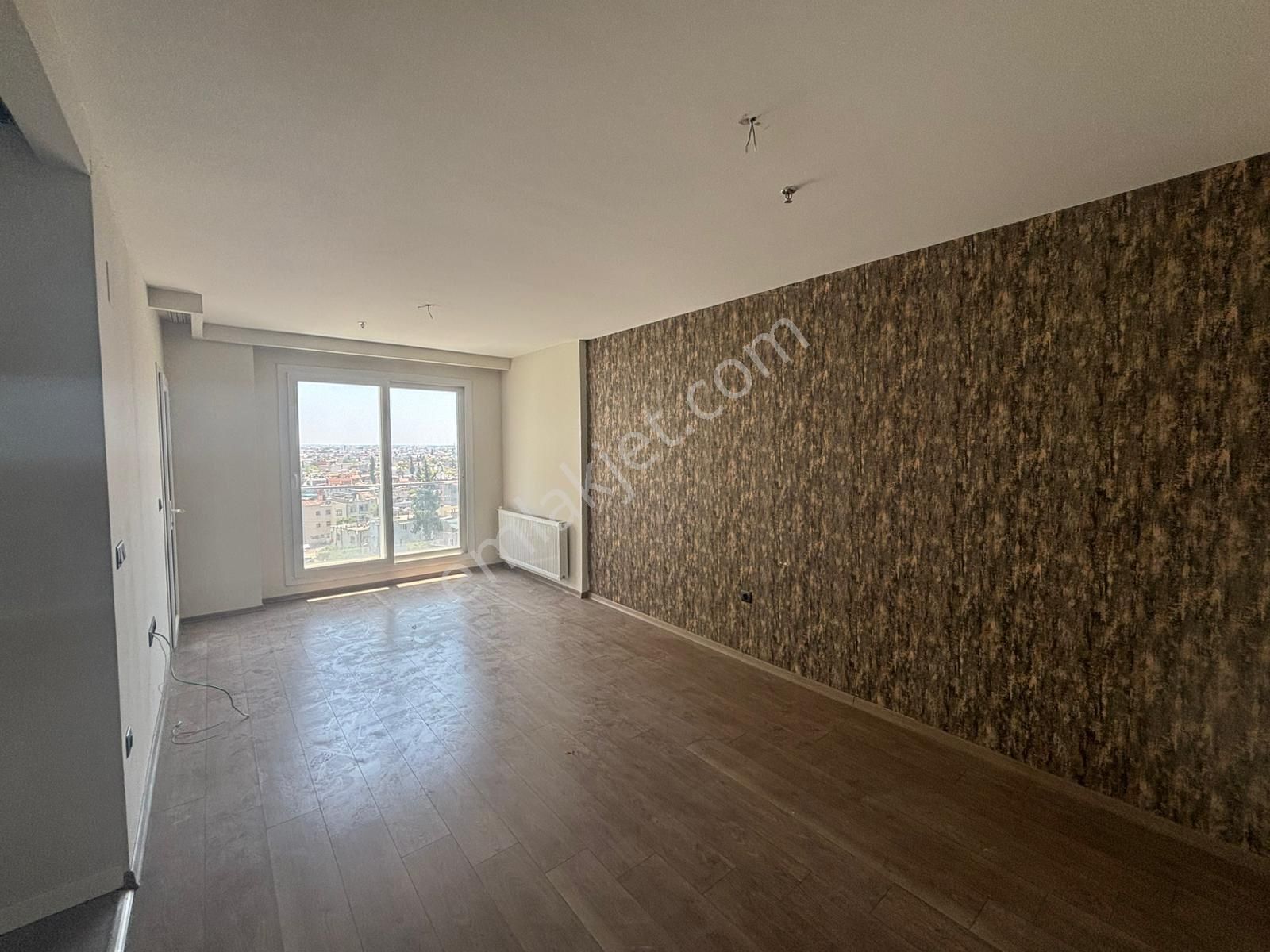 Alfadan Bulvar Üzeri Doğalgazlı Çift Banyo Ve Giyinme Odalı 2+1 Daire