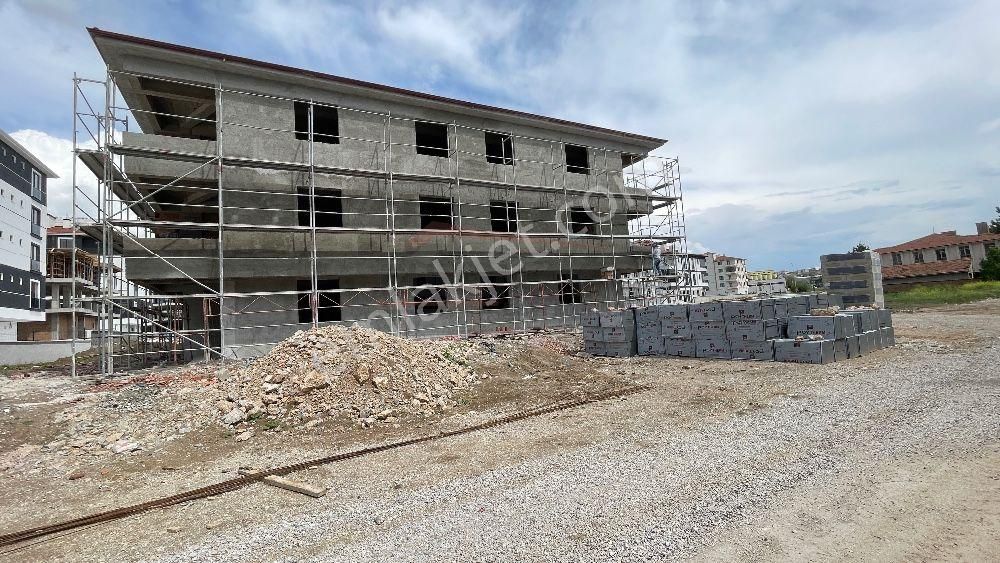 Güvenay – Çorum Fen Lisesi Caddesi – Kredi Yurtlar Yanı 2+1 Satılık Daire