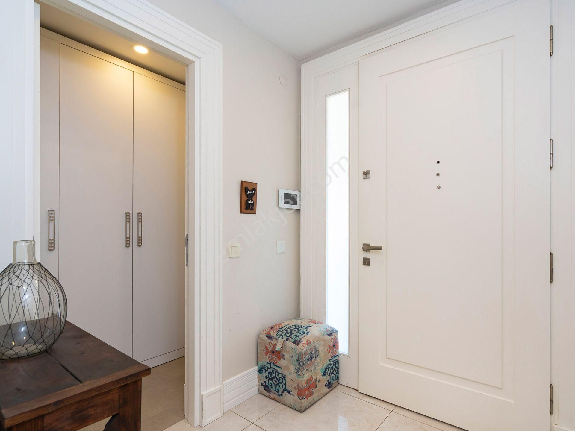 Gökhan Üçgün'den Panorama Villaları'nda Trıplex Rowhouse Villa - Görsel 13