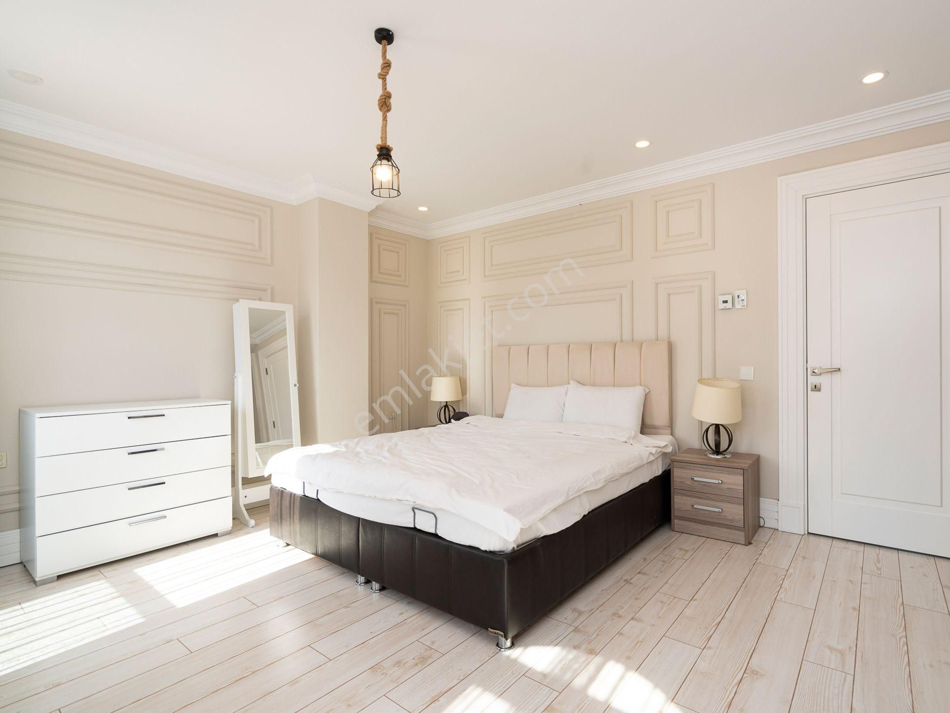 Gökhan Üçgün'den Panorama Villaları'nda Trıplex Rowhouse Villa - Görsel 17