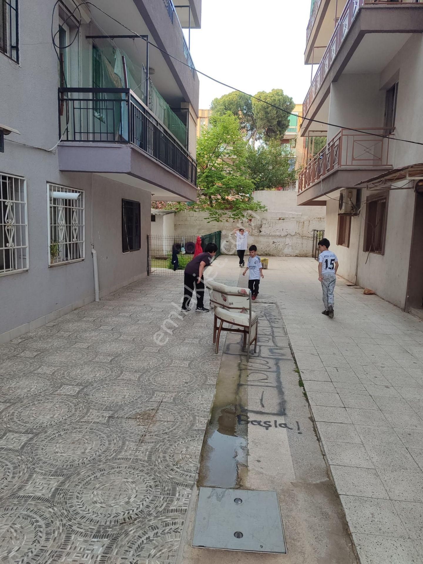 Yiğitler Mahallesinde Arakat 90m