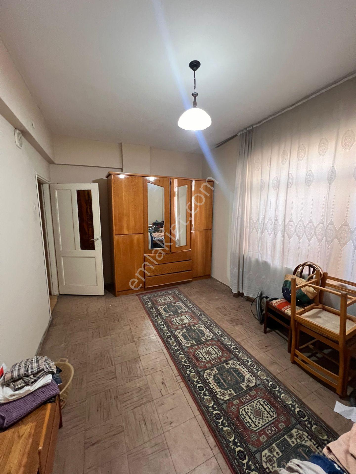 Konyaaltı Caddesi Yakını Ayrı Mutfak Katta 2+1 Daire - Görsel 15