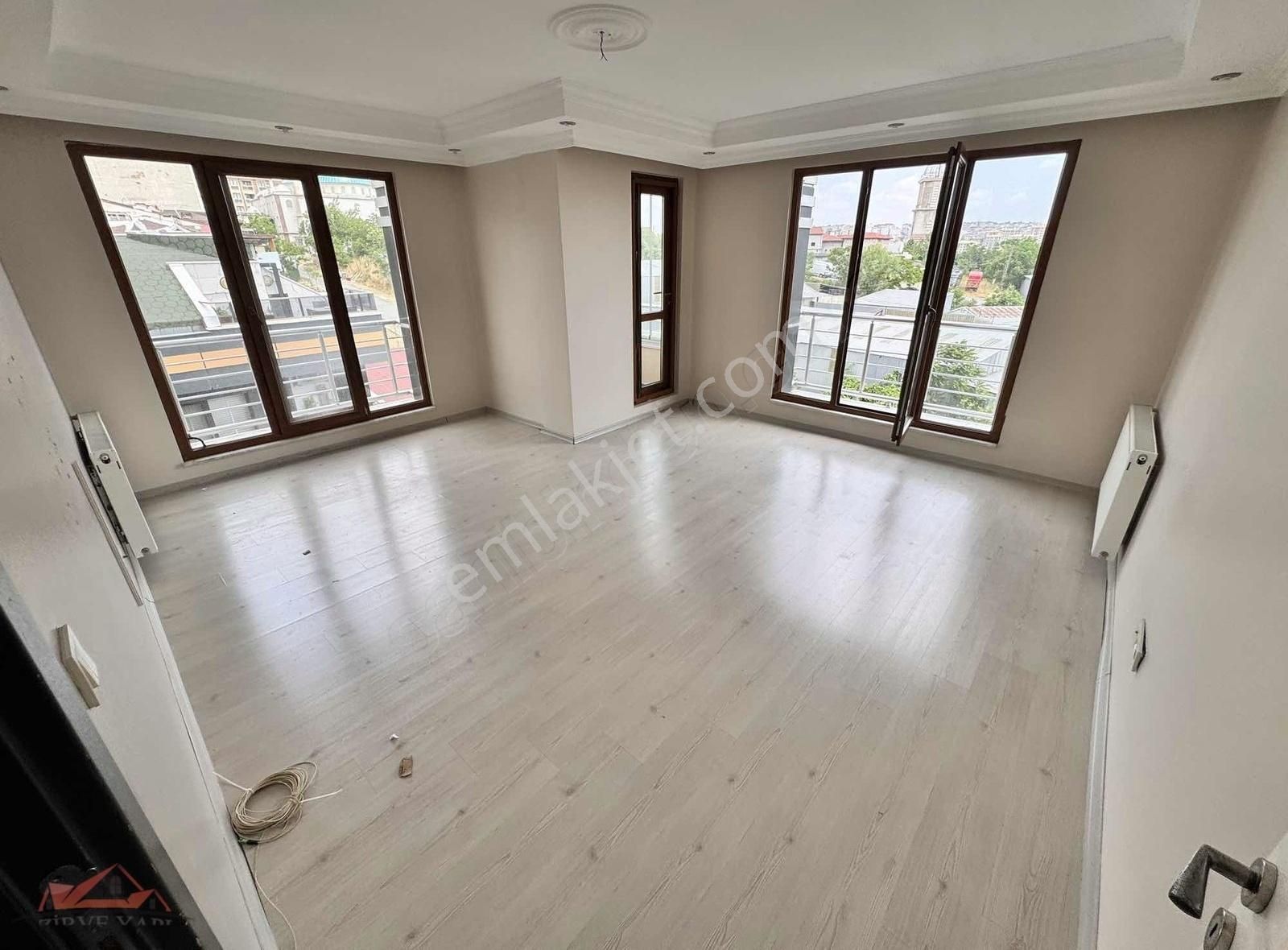 Yeşilpınar Lüx Sitede Boş K.otopark 7.kat 3+1 145m2 6.875.000tl
