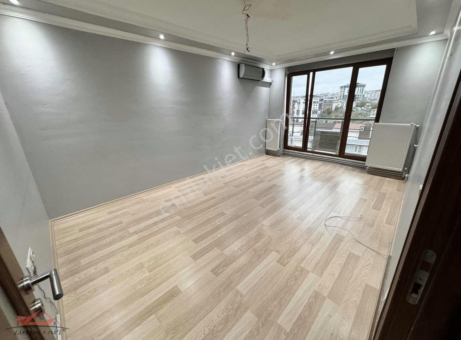 Çırçır Metro Yakın Site K.otoprk+asansör 3.kat 2+1 90m2 4.575.00