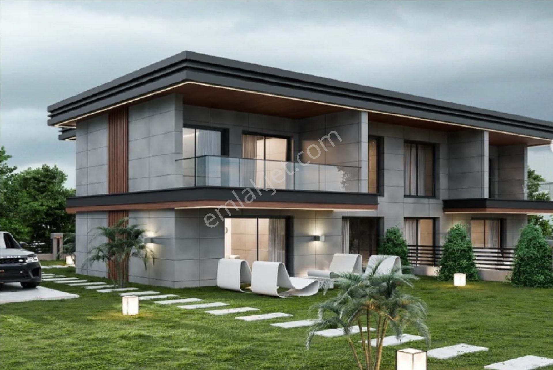Zirve Caddesi'ne Yakın, Sosyal Donatılı Sitede 3+1 Modern Villa!