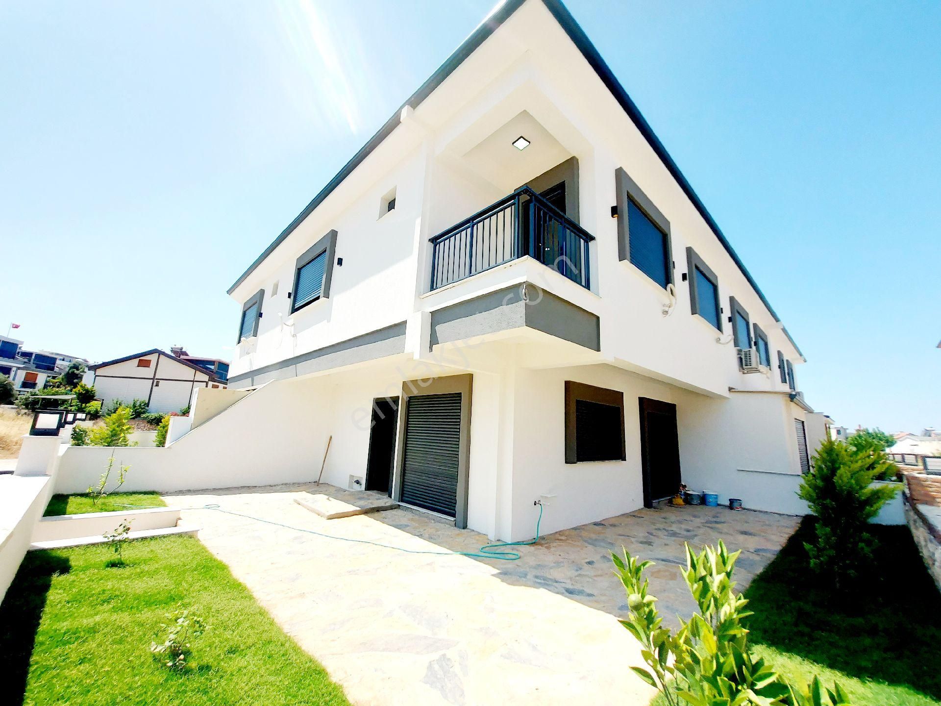 Didim Hisar Mah. 3+1 Bitişik Nizam Bahçeli Villa