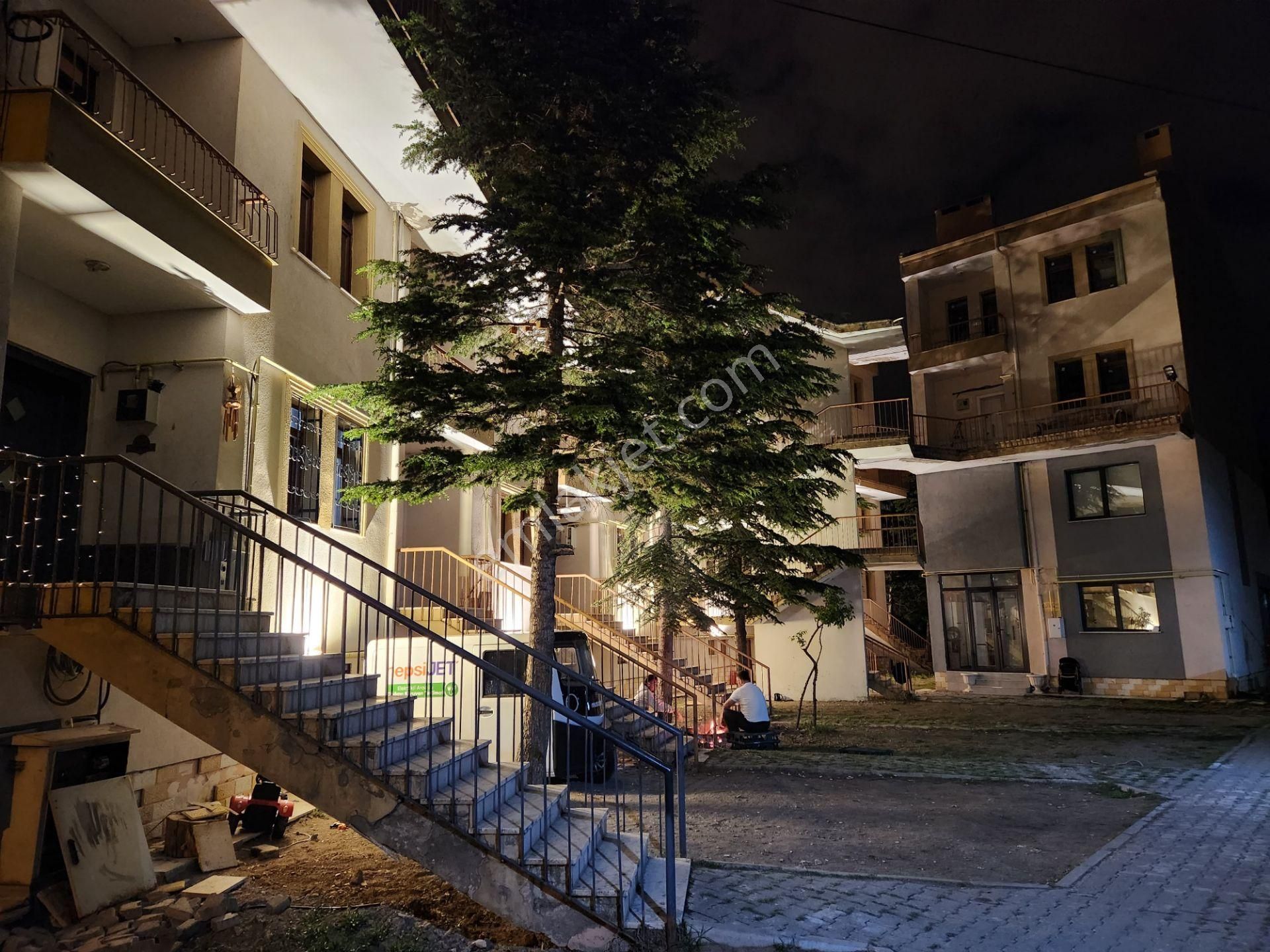 Germir Konaklar 4+1 Triplex 220m2 Daire