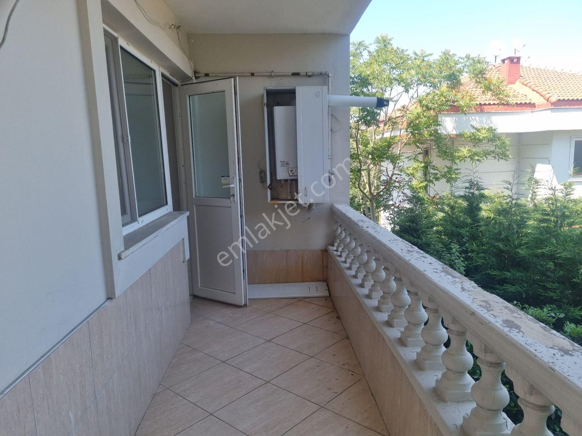 Sarıyer Tarabya Deniz, Doğa, Manzaralı 2.balkon 3.kat Kurumsala Kiralık Daire