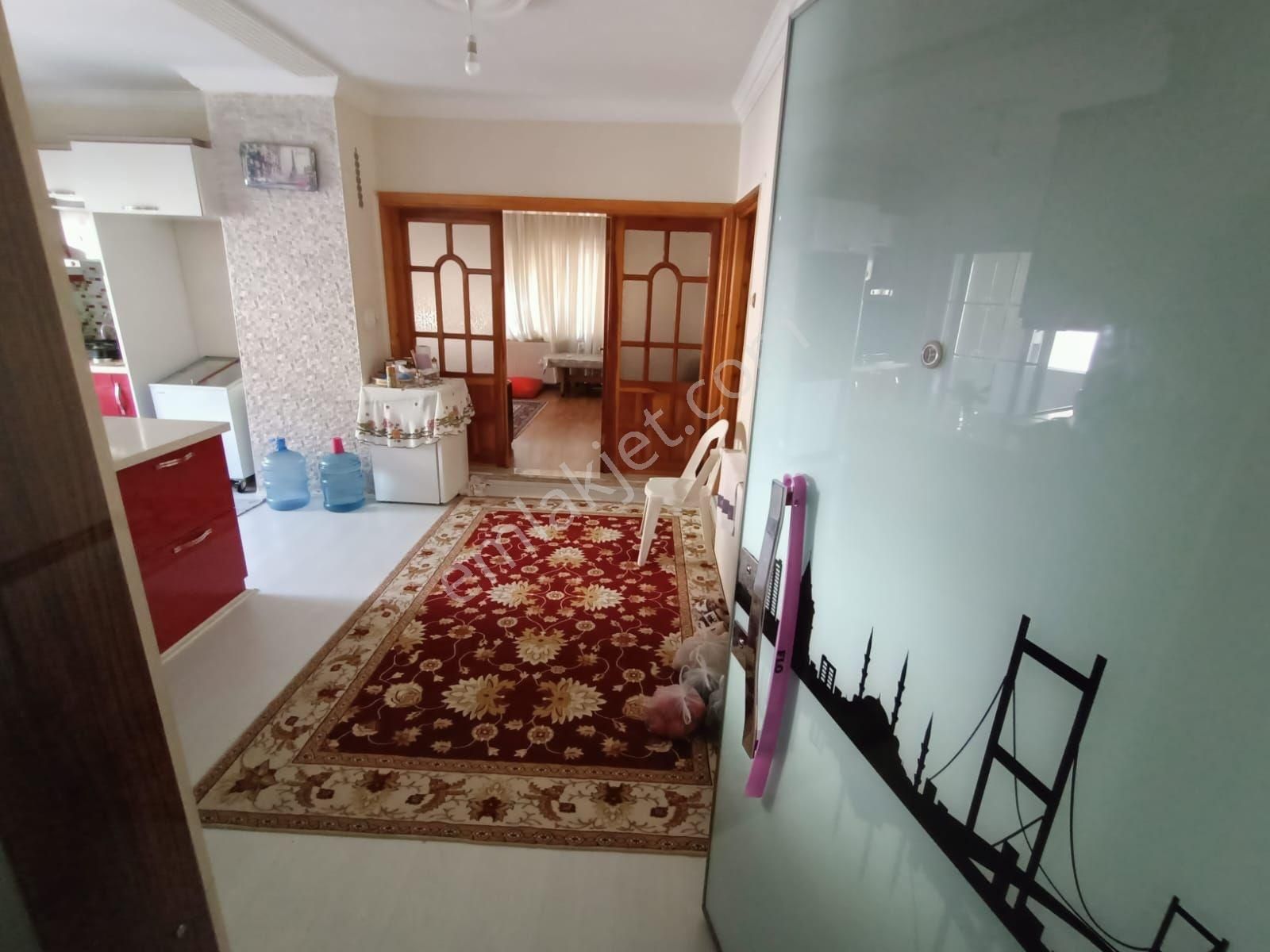 Zafer Mahallesinde Bengi Market Civarında Doğalgazlı Geniş 2+1 Daire