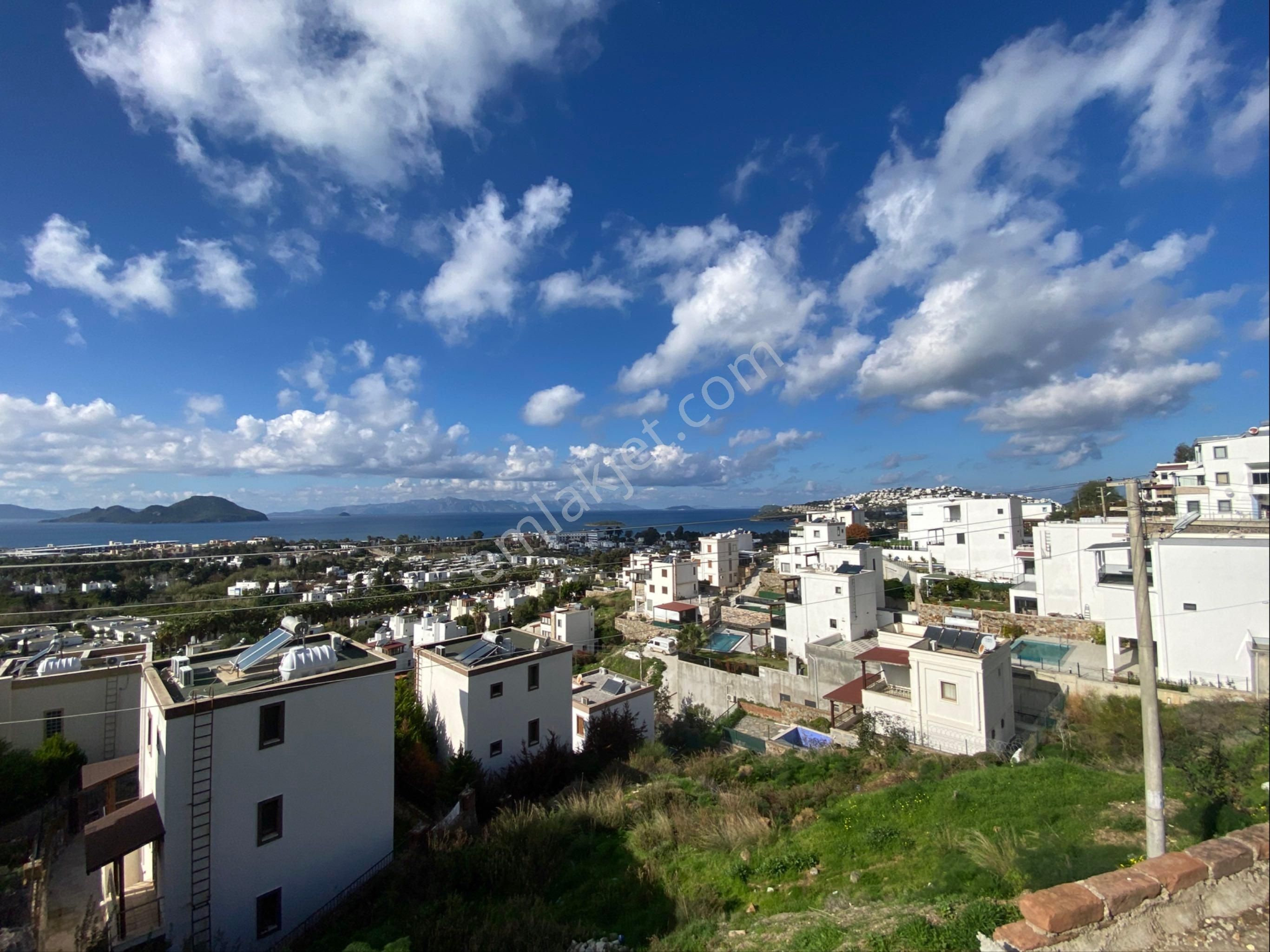 Bodrum Kadıkalesi'nde Kesintisiz Adalar Ve Deniz Manzaralı İmarlı Parsel