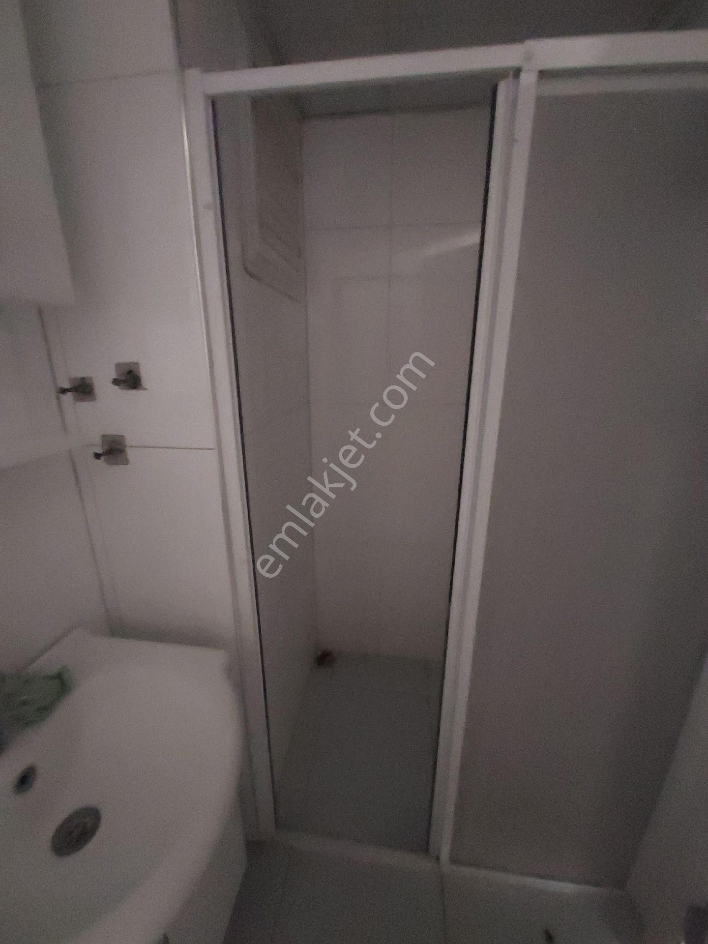 Hürriyet Caddesi Üzeri Dumlupınar Mahallesinde 1+1 Eşyalı Arakat Daire - Görsel 6