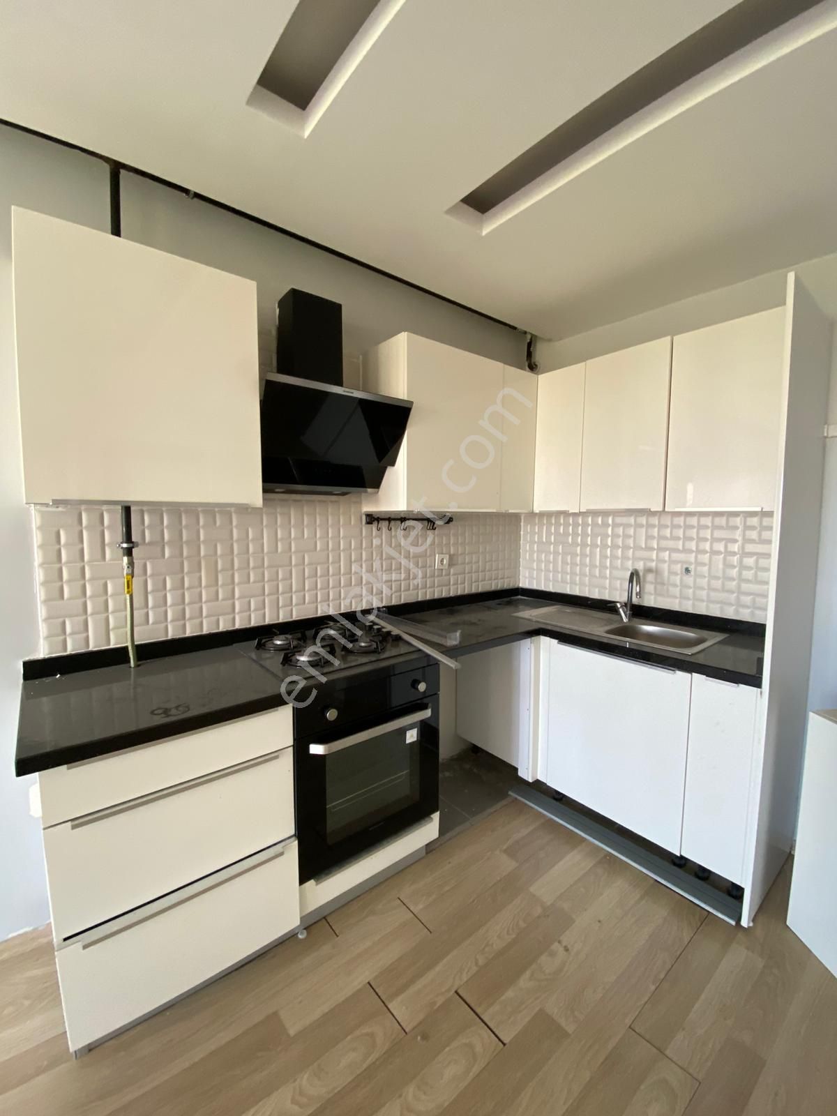 Gürselpaşa Mahallesi Full Sosyal Donatılı Site İçerisinde 2+1kiralık Daire